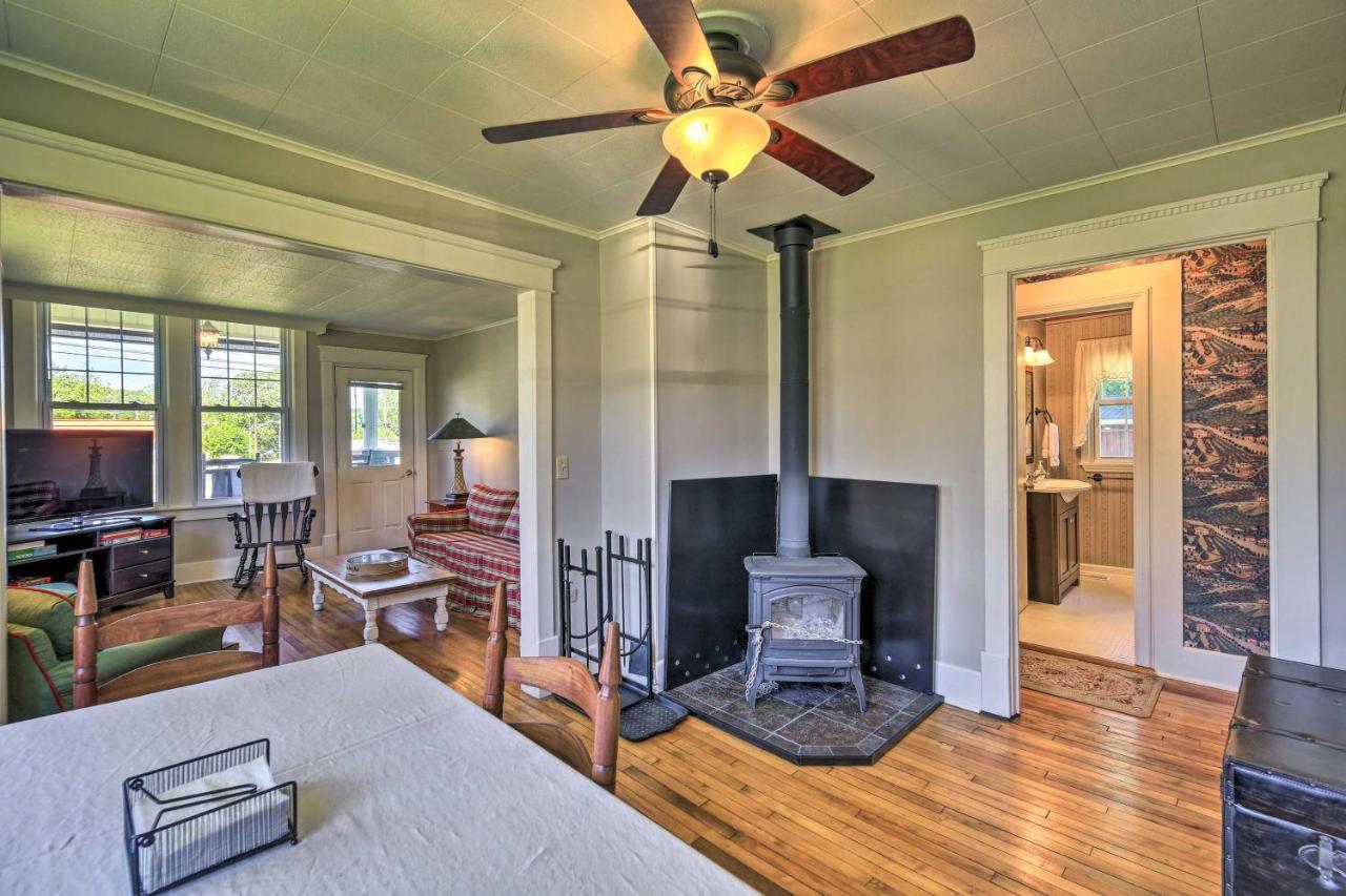Cozy Damascus Cottage With Porch And Trail Access! エクステリア 写真