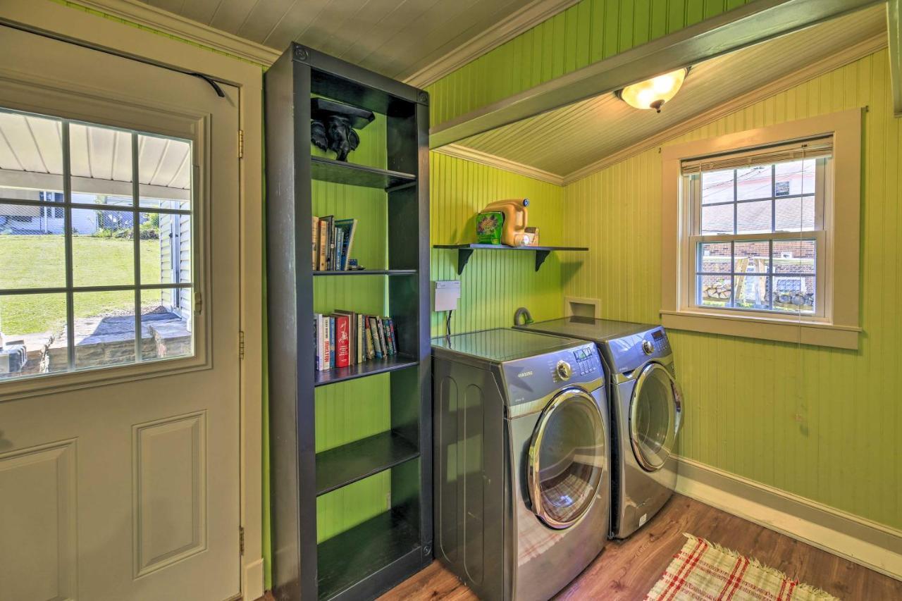 Cozy Damascus Cottage With Porch And Trail Access! エクステリア 写真